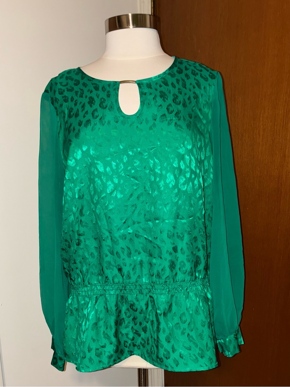ECI Shimmering Green Animal Jacquard Top